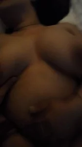 520陌陌约会坦克女销售终